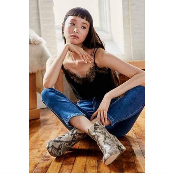 Snakeskin boot 7 - Picture 6 of 12